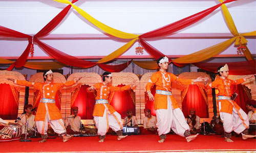 cultural program presented by the children of Gurukulam